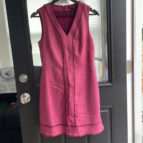 Pink v-neck banana republic wool blend dress size 6P - Picture 1 of 5